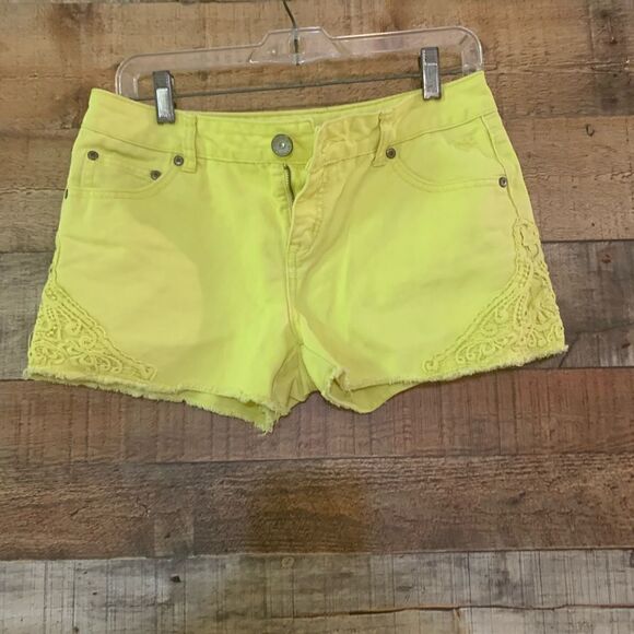 ‎Justice yellow embroidered shorts, size 18r - Picture 9 of 10
